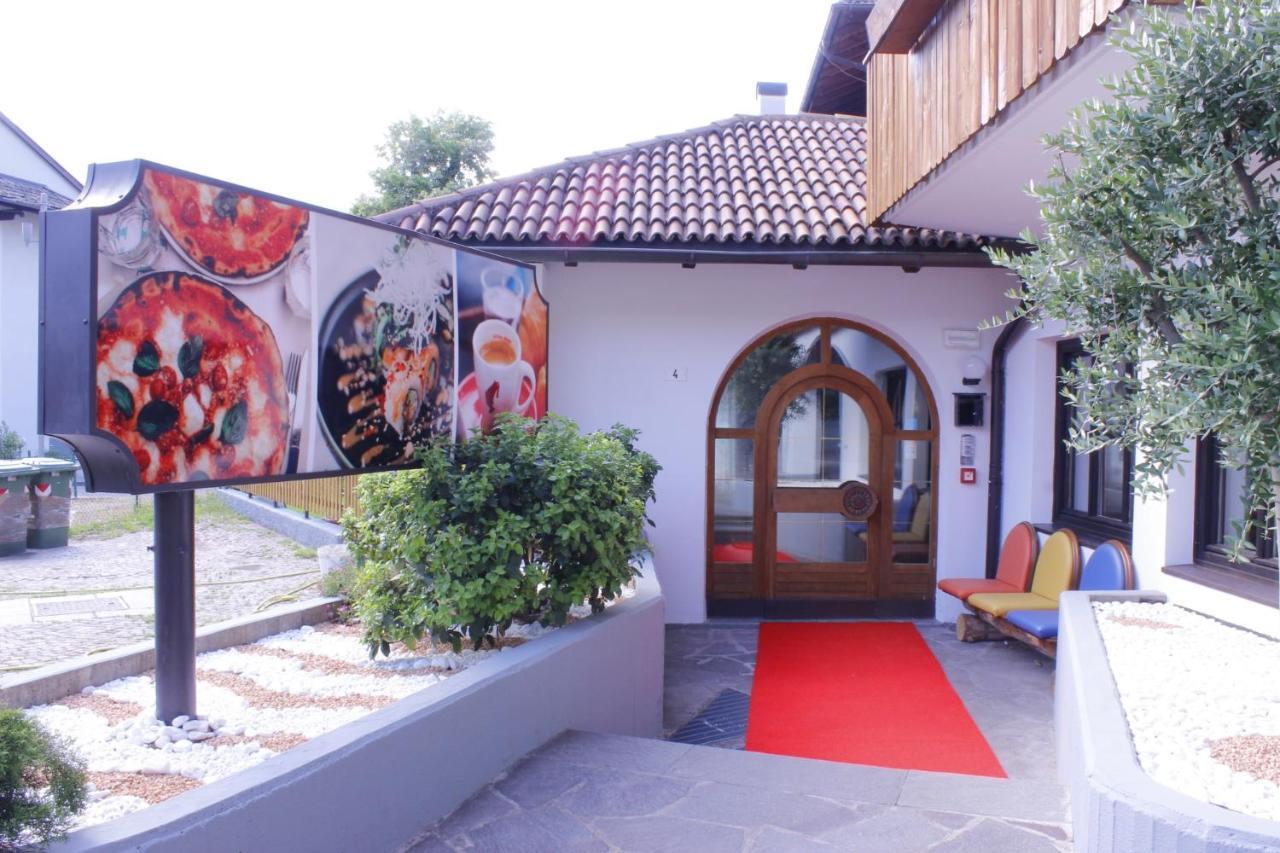 Hotel Zur Mühle Ora / Auer Exterior foto