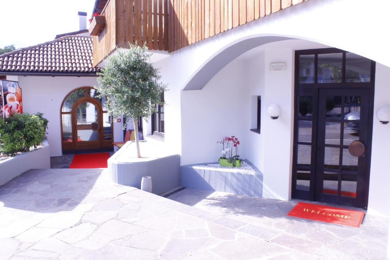 Hotel Zur Mühle Ora / Auer Exterior foto